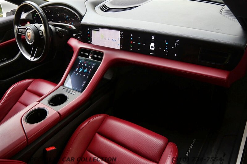 2023 Porsche Taycan 4 Cross Turismo   - Photo 16 - West Hollywood, CA 90069