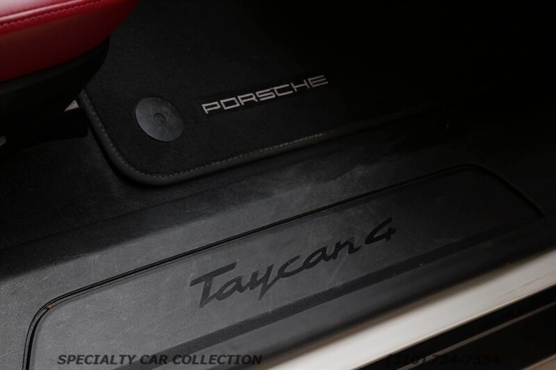 2023 Porsche Taycan 4 Cross Turismo   - Photo 23 - West Hollywood, CA 90069