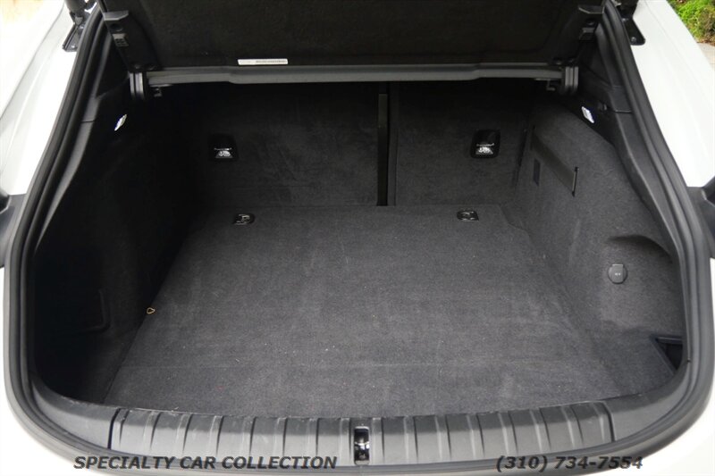 2023 Porsche Taycan 4 Cross Turismo   - Photo 26 - West Hollywood, CA 90069