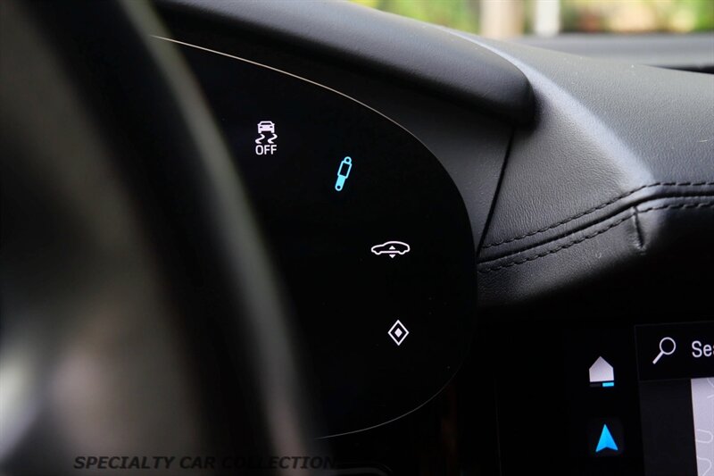 2023 Porsche Taycan 4 Cross Turismo   - Photo 24 - West Hollywood, CA 90069