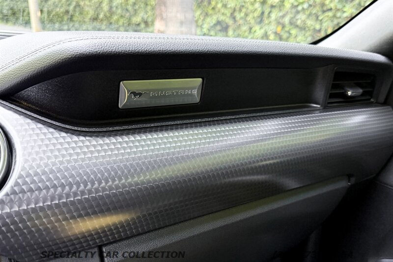 2019 Ford Mustang GT   - Photo 31 - West Hollywood, CA 90069