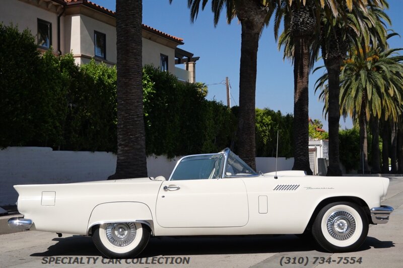 1957 Ford Thunderbird   - Photo 6 - West Hollywood, CA 90069