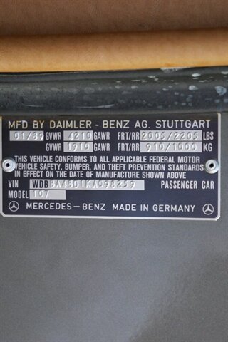 1989 Mercedes-Benz 560-Class 560 SL   - Photo 34 - West Hollywood, CA 90069