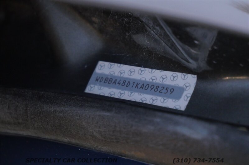 1989 Mercedes-Benz 560-Class 560 SL   - Photo 33 - West Hollywood, CA 90069