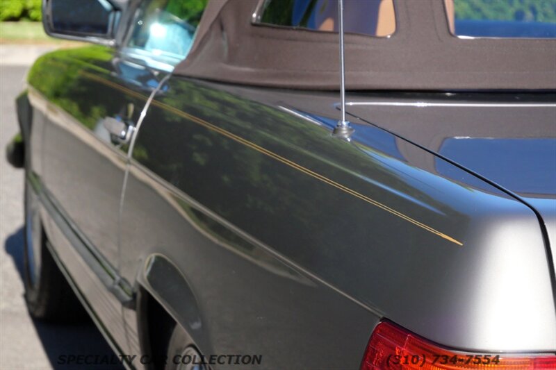 1989 Mercedes-Benz 560-Class 560 SL   - Photo 11 - West Hollywood, CA 90069