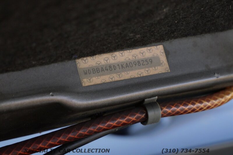 1989 Mercedes-Benz 560-Class 560 SL   - Photo 29 - West Hollywood, CA 90069