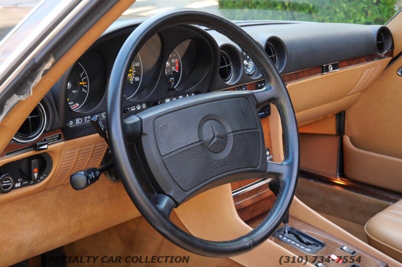 1989 Mercedes-Benz 560-Class 560 SL   - Photo 14 - West Hollywood, CA 90069