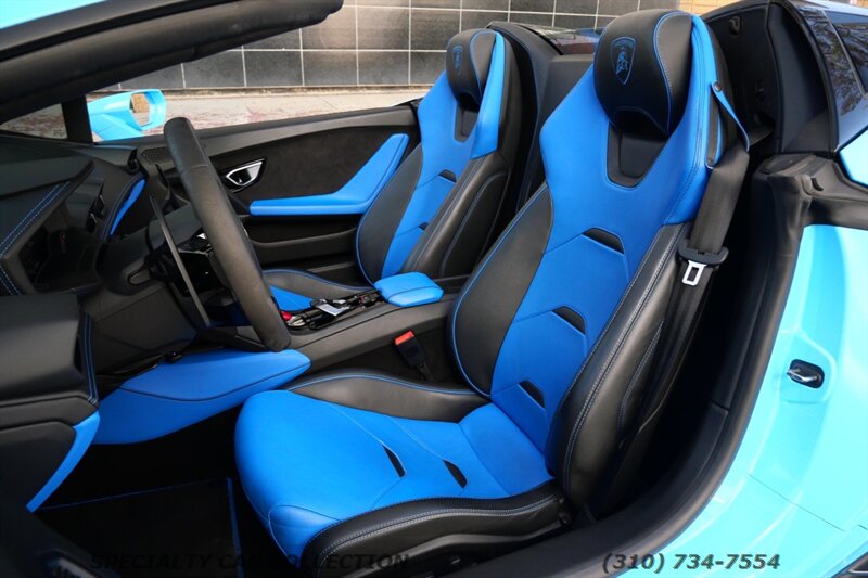 2022 Lamborghini Huracan EVO Spyder - Photo 10 - West Hollywood, CA 90069