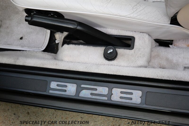 1991 Porsche 928 GT - Photo 17 - West Hollywood, CA 90069