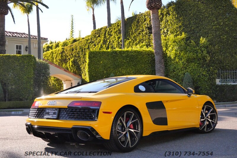 2022 Audi R8 5.2 V10 performance   - Photo 10 - West Hollywood, CA 90069