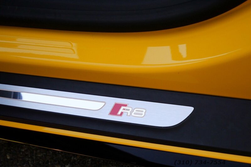 2022 Audi R8 5.2 V10 performance   - Photo 20 - West Hollywood, CA 90069