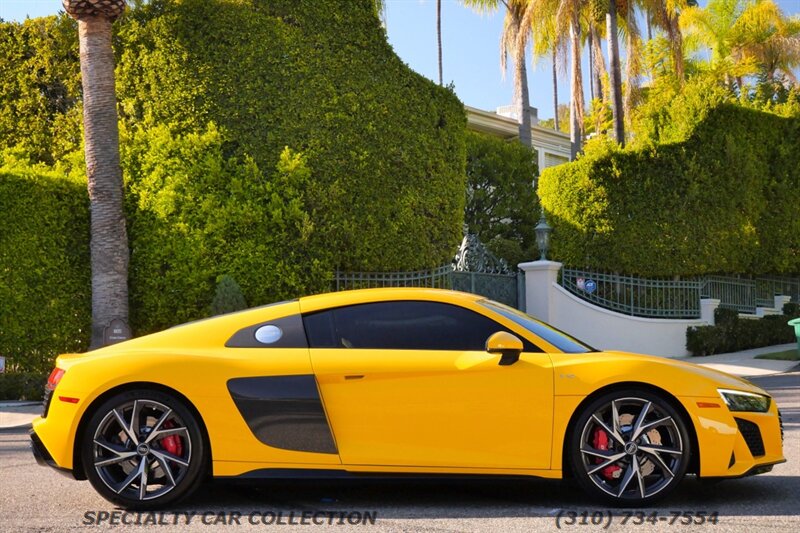 2022 Audi R8 5.2 V10 performance   - Photo 6 - West Hollywood, CA 90069