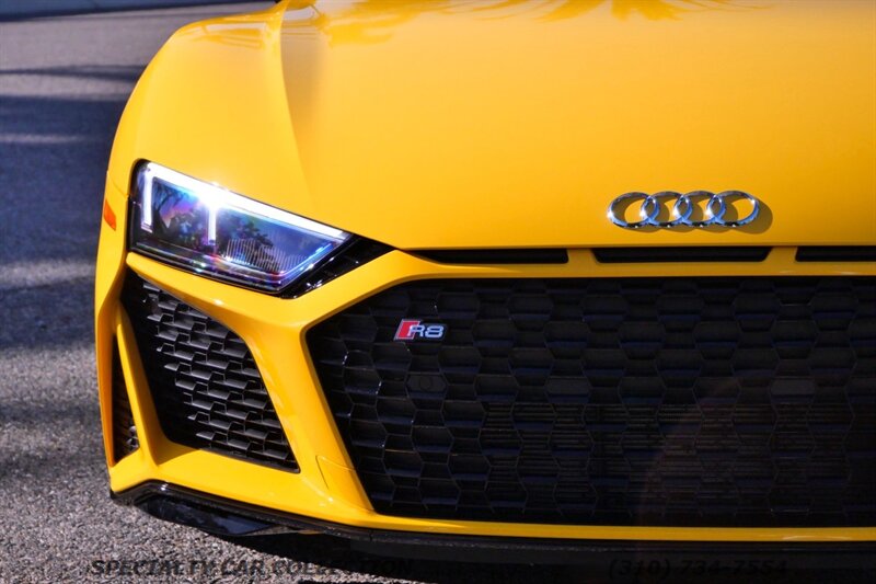 2022 Audi R8 5.2 V10 performance   - Photo 3 - West Hollywood, CA 90069