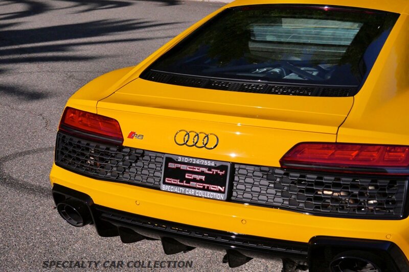 2022 Audi R8 5.2 V10 performance   - Photo 8 - West Hollywood, CA 90069