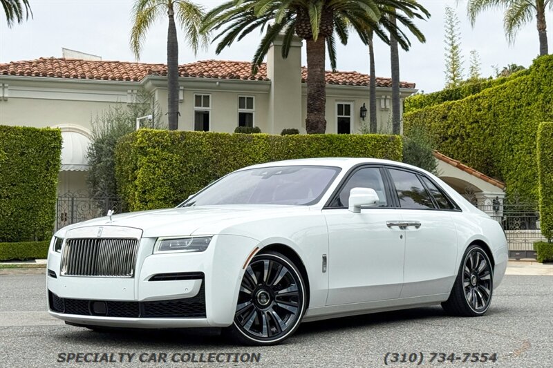 2024 Rolls-Royce Ghost   - Photo 2 - West Hollywood, CA 90069