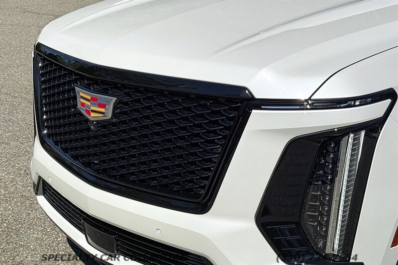 2025 Cadillac Escalade Sport Platinum   - Photo 10 - West Hollywood, CA 90069