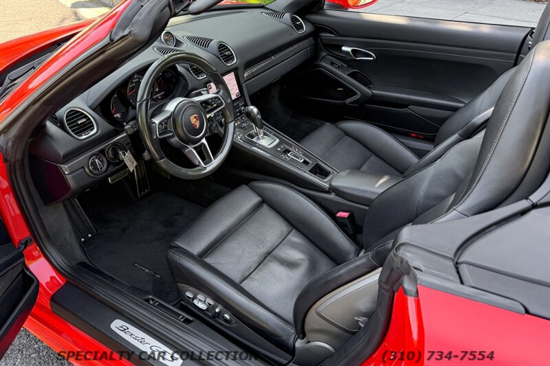 2019 Porsche 718 Boxster GTS - Photo 16 - West Hollywood, CA 90069