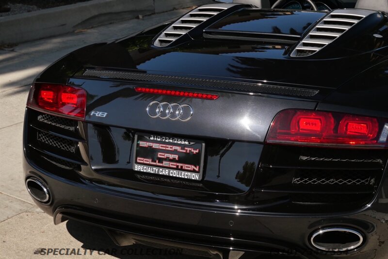 2011 Audi R8 5.2 quattro Spyder   - Photo 11 - West Hollywood, CA 90069