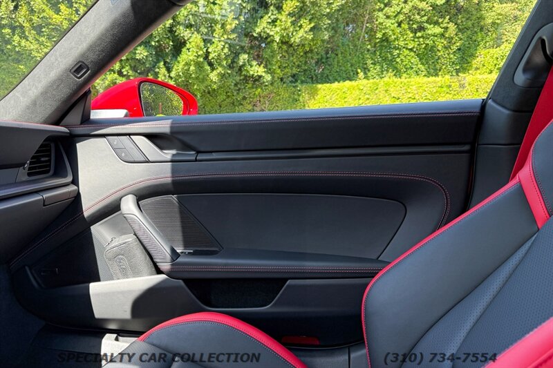 2026 Porsche 911 Carrera GTS - Photo 19 - West Hollywood, CA 90069