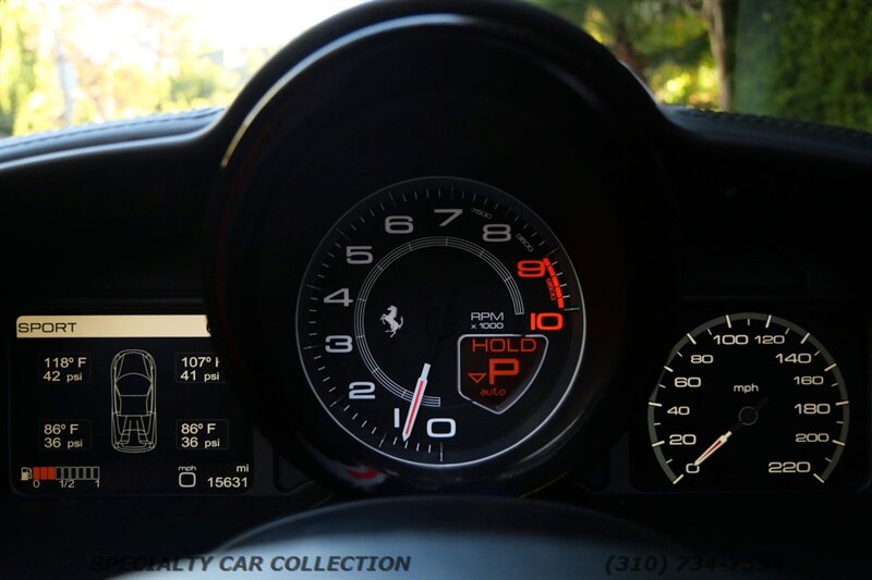 2013 Ferrari 458 Spider   - Photo 25 - West Hollywood, CA 90069