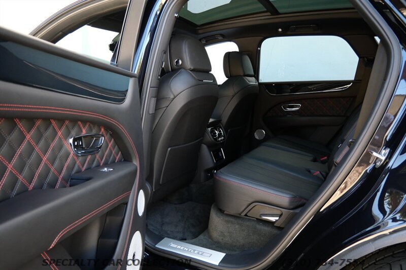 2021 Bentley Bentayga V8 - Photo 19 - West Hollywood, CA 90069