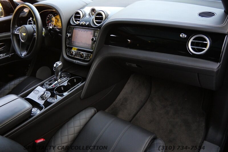 2018 Bentley Bentayga Onyx Edition   - Photo 15 - West Hollywood, CA 90069