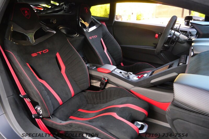 2021 Lamborghini Huracan STO - Photo 28 - West Hollywood, CA 90069