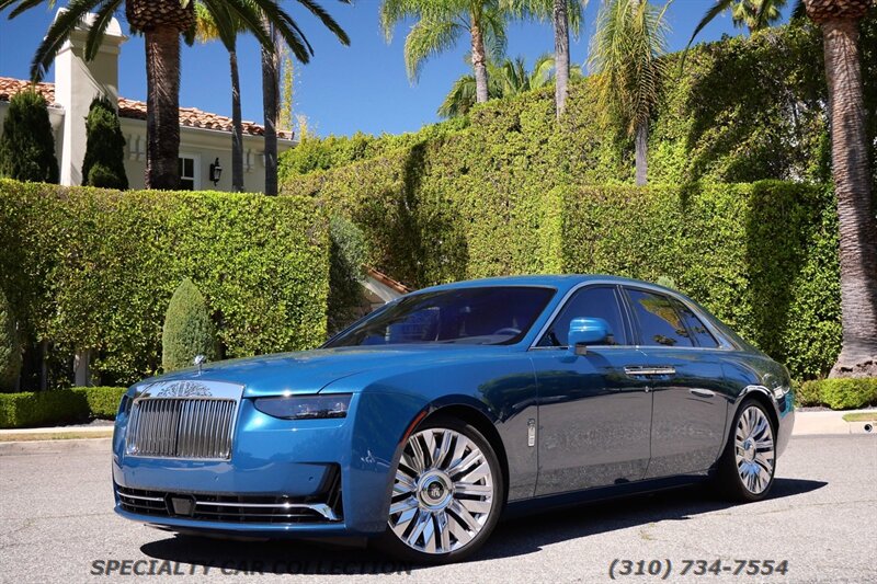 2025 Rolls-Royce Ghost - Photo 2 - West Hollywood, CA 90069