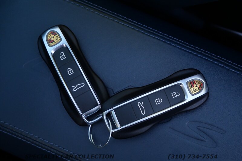 2022 Porsche 911 Turbo S Cabriolet   - Photo 33 - West Hollywood, CA 90069