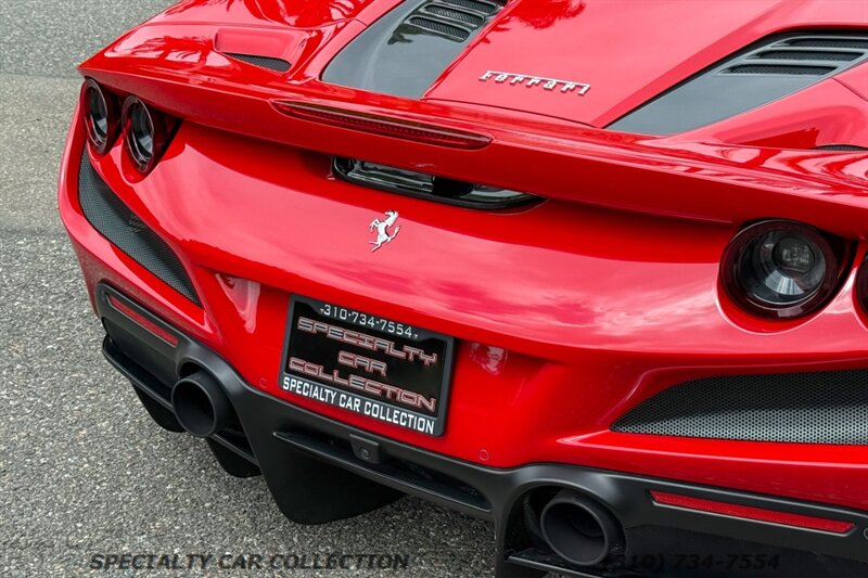 2021 Ferrari F8 Spider   - Photo 17 - West Hollywood, CA 90069