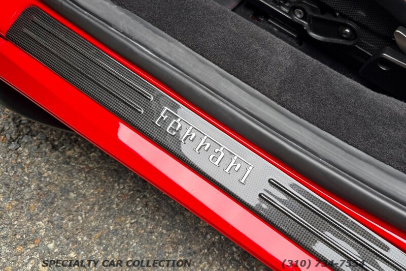 2021 Ferrari F8 Spider   - Photo 23 - West Hollywood, CA 90069