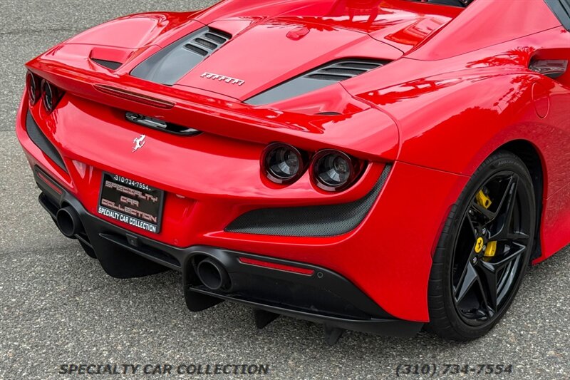 2021 Ferrari F8 Spider   - Photo 16 - West Hollywood, CA 90069