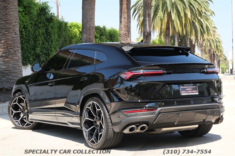 2024 Lamborghini Urus Performante   - Photo 8 - West Hollywood, CA 90069