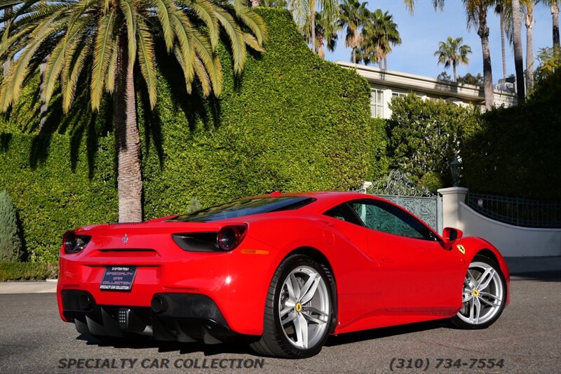 2017 Ferrari 488 GTB   - Photo 5 - West Hollywood, CA 90069