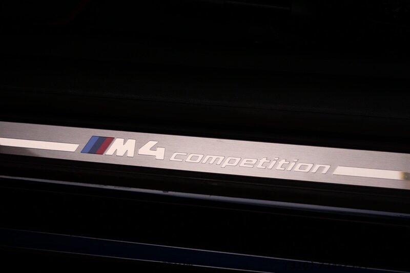 2022 BMW M4 Competition - Photo 24 - West Hollywood, CA 90069
