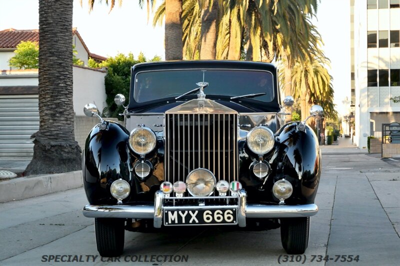 1952 Rolls-Royce Silver Wraith   - Photo 4 - West Hollywood, CA 90069