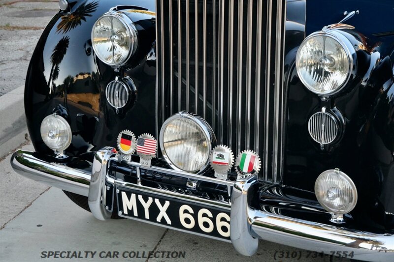 1952 Rolls-Royce Silver Wraith   - Photo 19 - West Hollywood, CA 90069