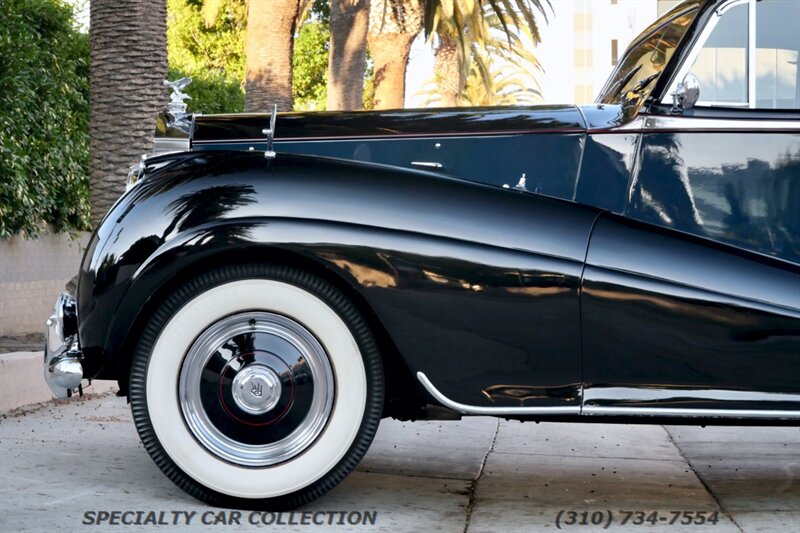 1952 Rolls-Royce Silver Wraith   - Photo 15 - West Hollywood, CA 90069