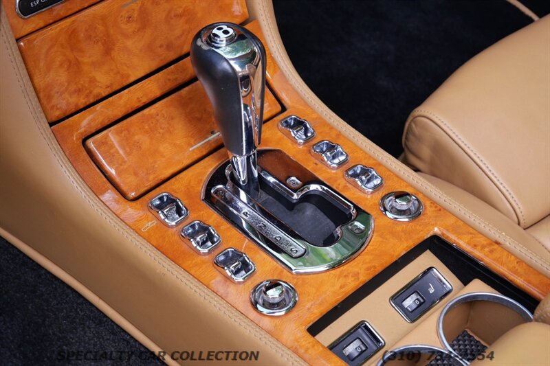 2007 Bentley Azure   - Photo 27 - West Hollywood, CA 90069
