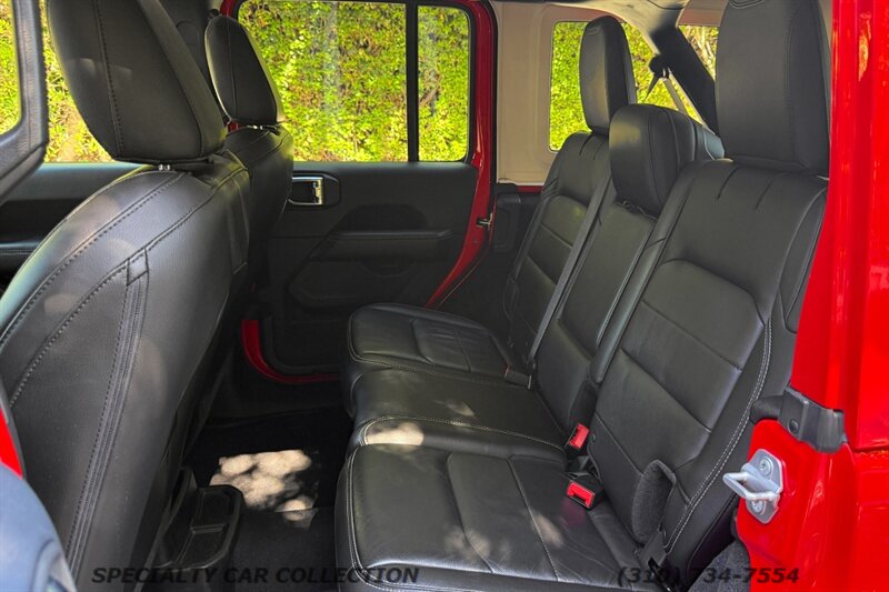 2018 Jeep Wrangler Unlimited Sahara   - Photo 21 - West Hollywood, CA 90069