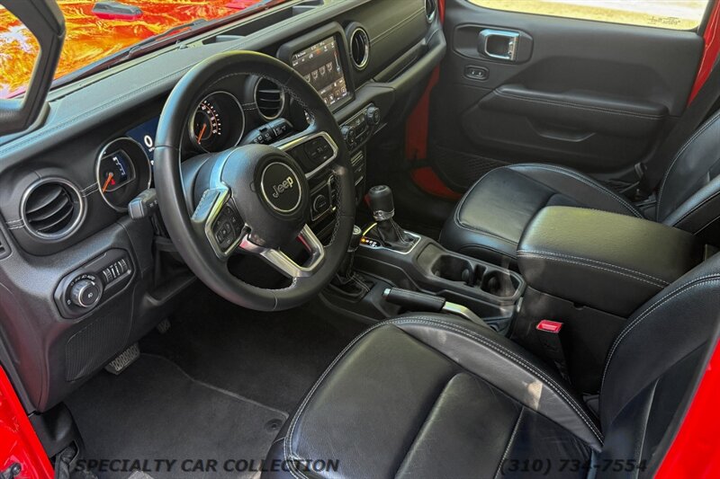 2018 Jeep Wrangler Unlimited Sahara   - Photo 16 - West Hollywood, CA 90069