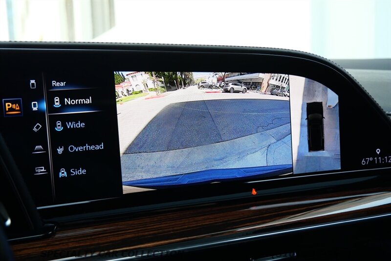 2021 Cadillac Escalade Premium Luxury - Photo 21 - West Hollywood, CA 90069