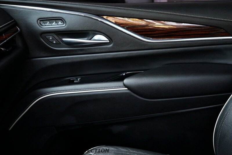 2021 Cadillac Escalade Premium Luxury - Photo 15 - West Hollywood, CA 90069