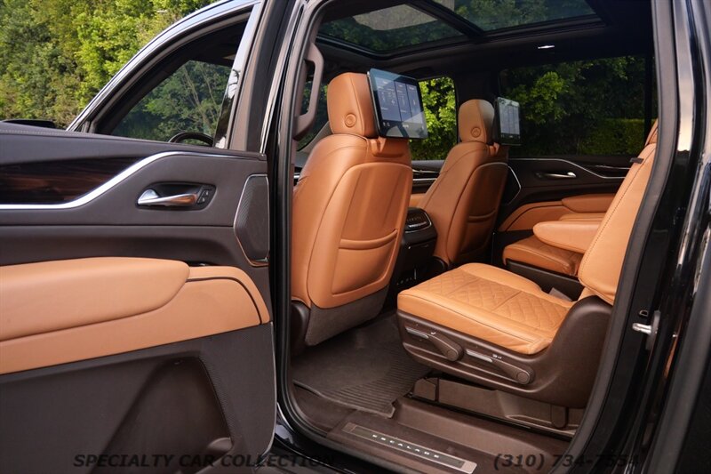 2021 Cadillac Escalade ESV Sport   - Photo 19 - West Hollywood, CA 90069