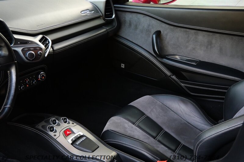 2012 Ferrari 458 Italia Coupe RWD   - Photo 17 - West Hollywood, CA 90069
