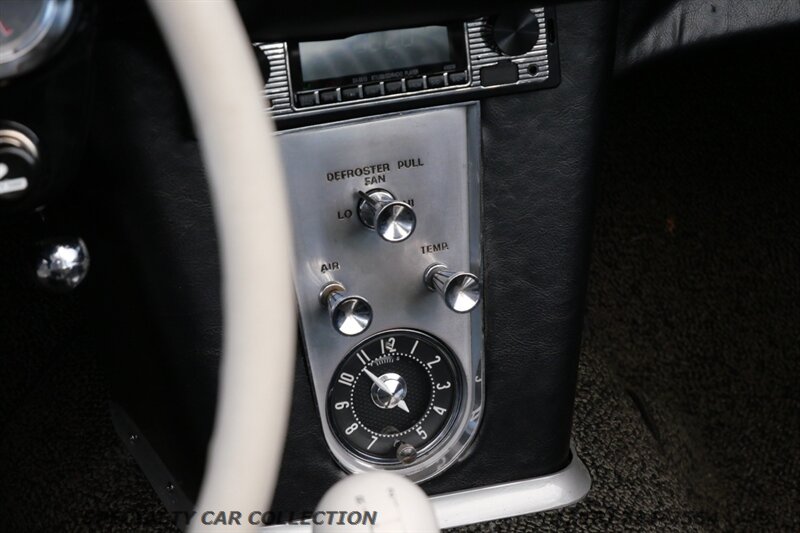 1962 Chevrolet Corvette   - Photo 20 - West Hollywood, CA 90069