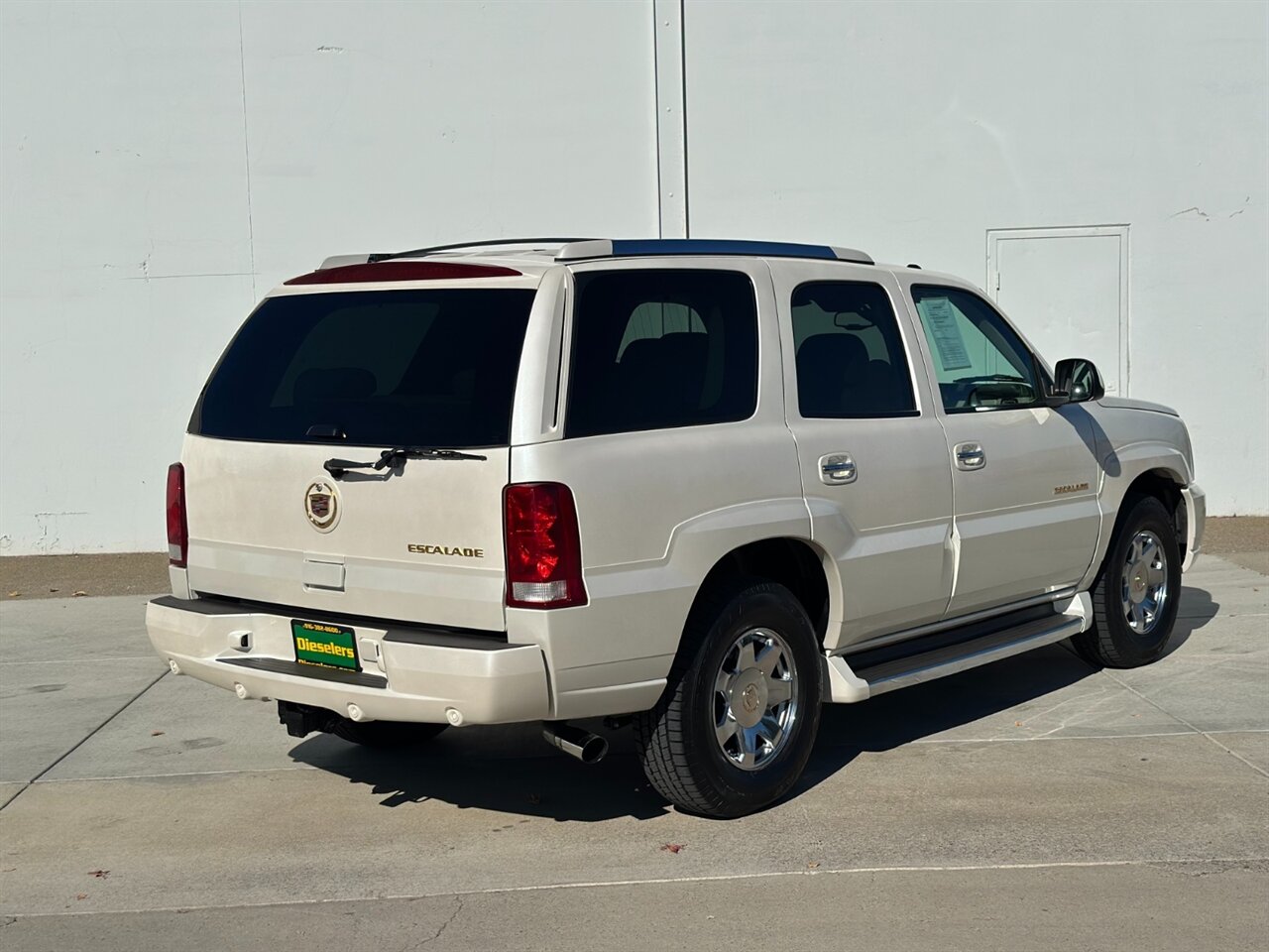 2005 Cadillac Escalade Luxury photo 4