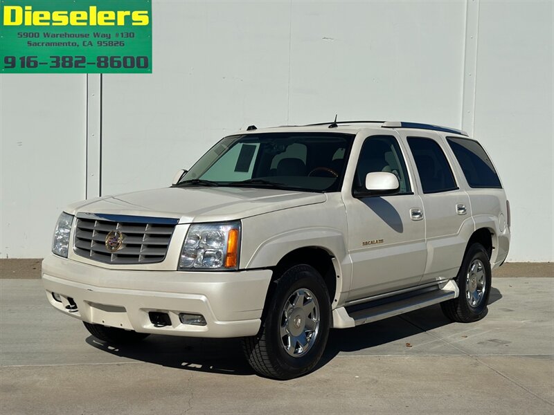 2005 Cadillac Escalade 4WD 6.0L Vortec LOW MILES  