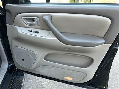 2005 Toyota Sequoia SR5 4X4 Leather Loaded   - Photo 26 - Sacramento, CA 95826