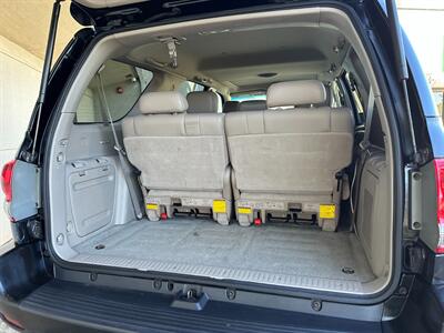 2005 Toyota Sequoia SR5 4X4 Leather Loaded   - Photo 33 - Sacramento, CA 95826